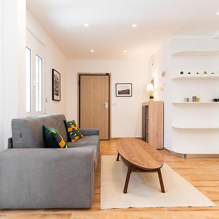 Modern Apartment, Short Walk To Acropolis Sites أثينا المظهر الخارجي الصورة