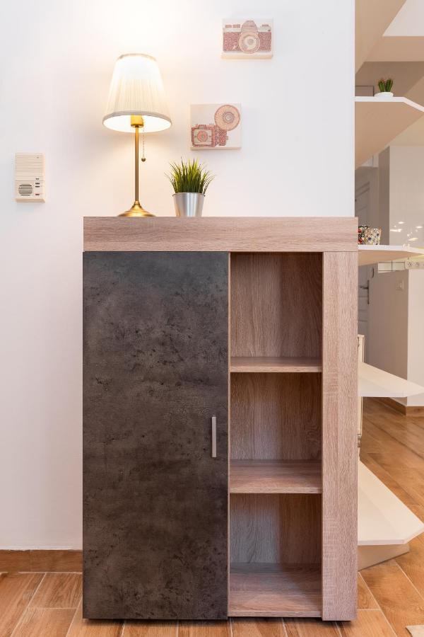 Modern Apartment, Short Walk To Acropolis Sites أثينا المظهر الخارجي الصورة