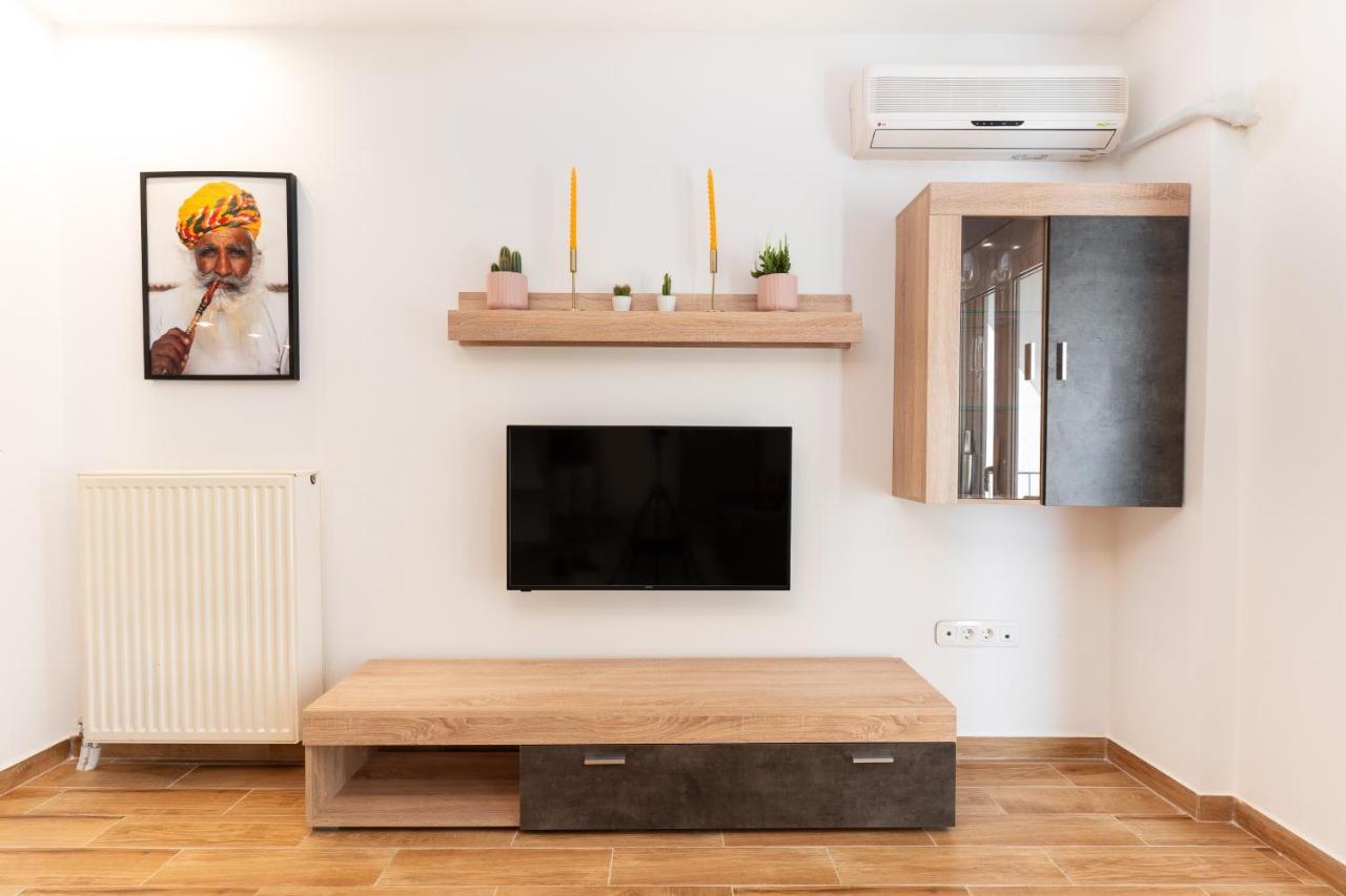 Modern Apartment, Short Walk To Acropolis Sites أثينا المظهر الخارجي الصورة