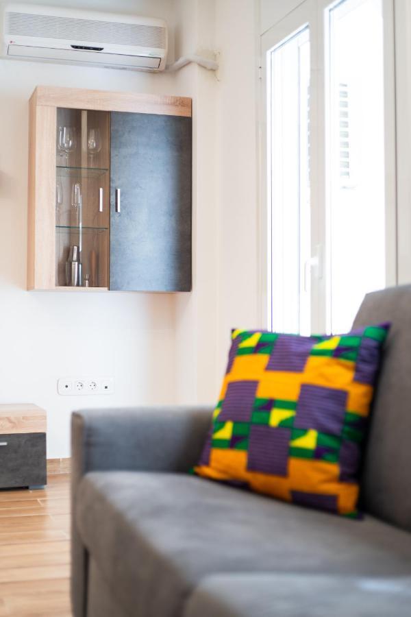 Modern Apartment, Short Walk To Acropolis Sites أثينا المظهر الخارجي الصورة