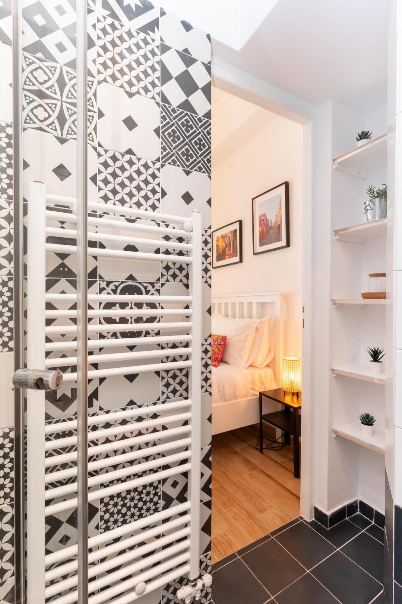 Modern Apartment, Short Walk To Acropolis Sites أثينا المظهر الخارجي الصورة